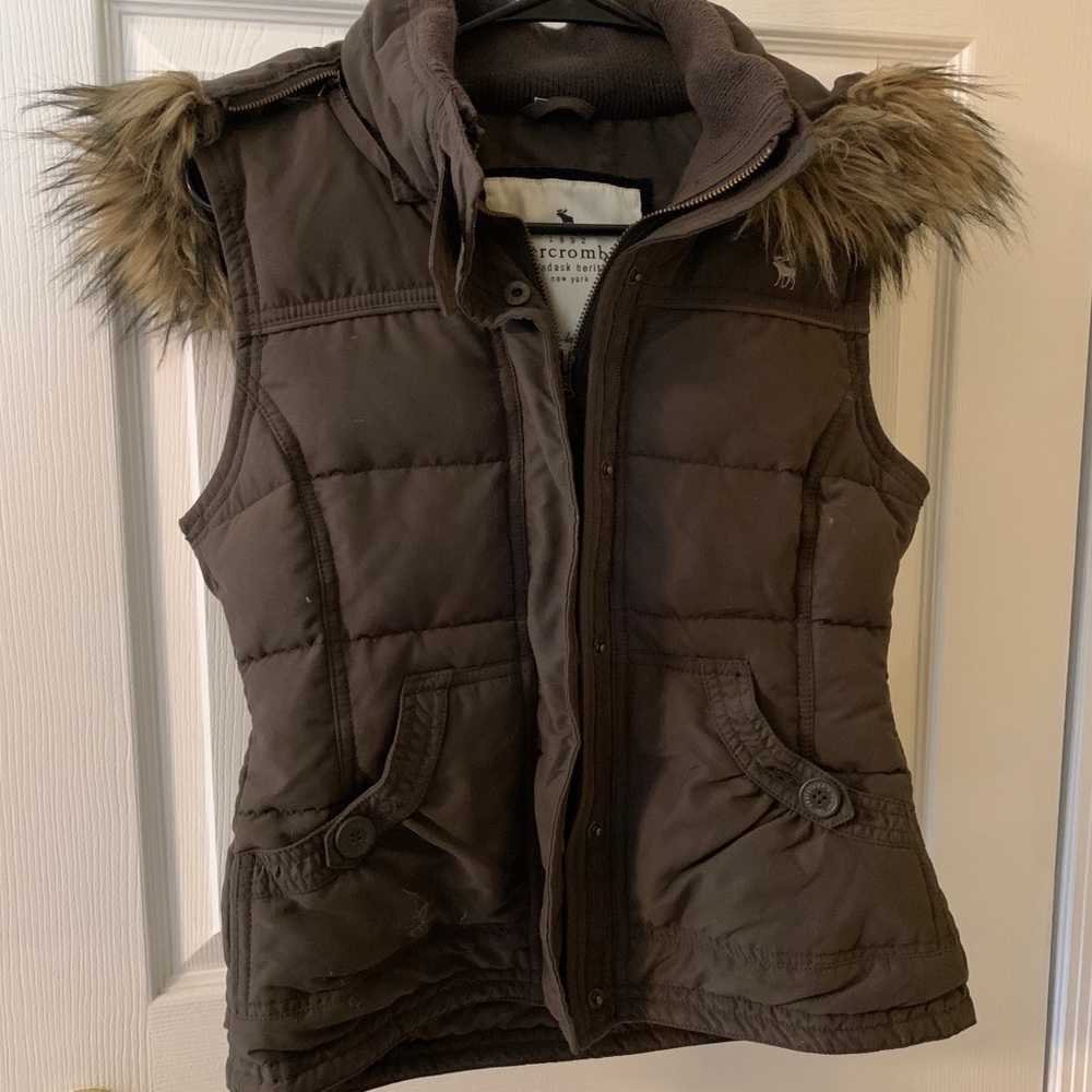 Abercrombie kids Brown Vest with fur hood